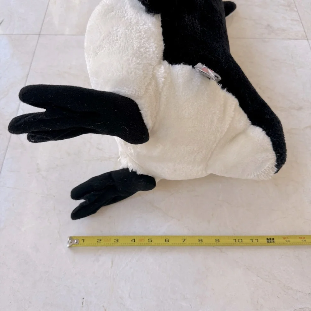 Melissa & Doug Giant Pinguin plush